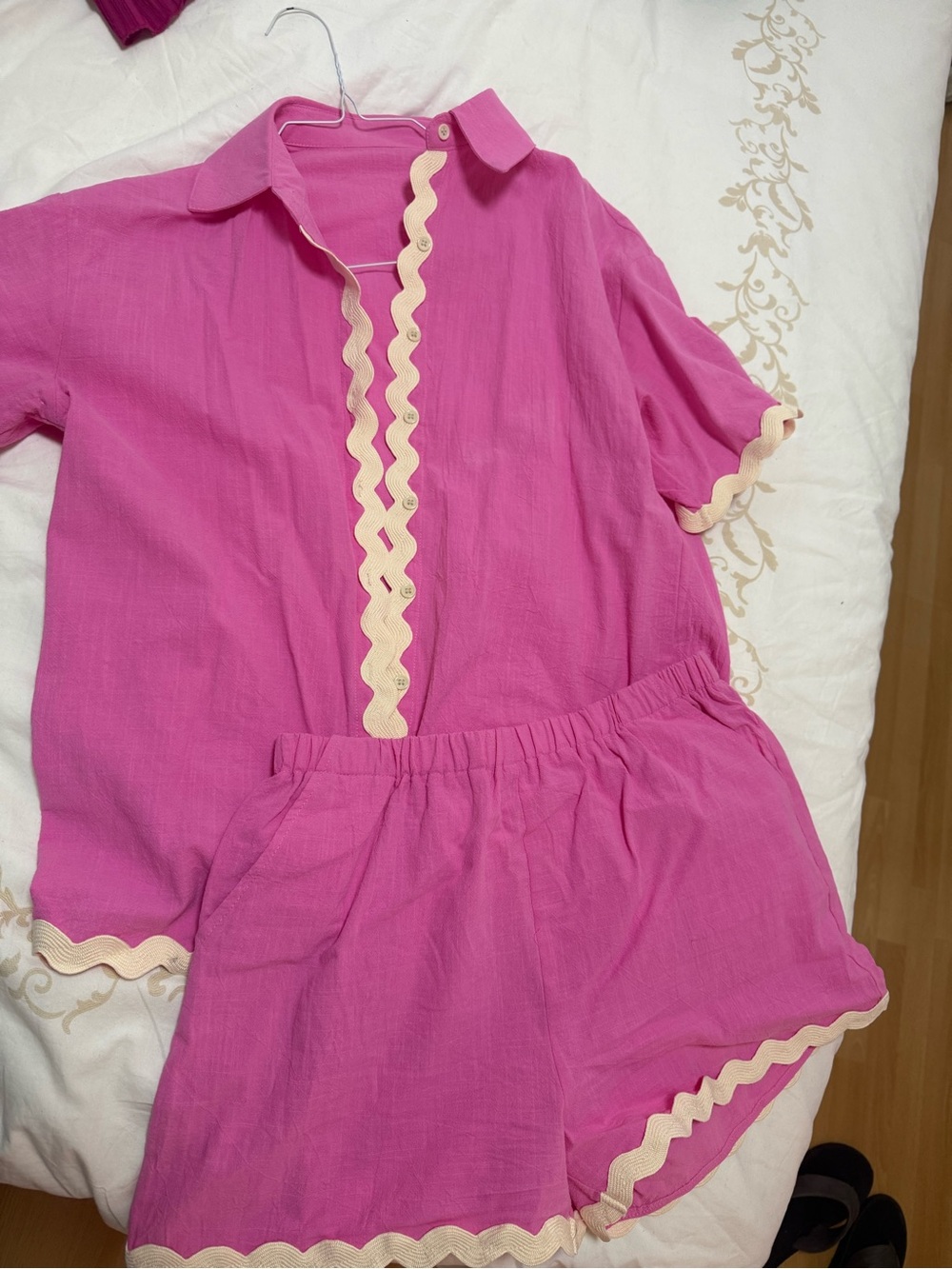 Amazon Women Shorts Set in Bright Pink with Cream Trim